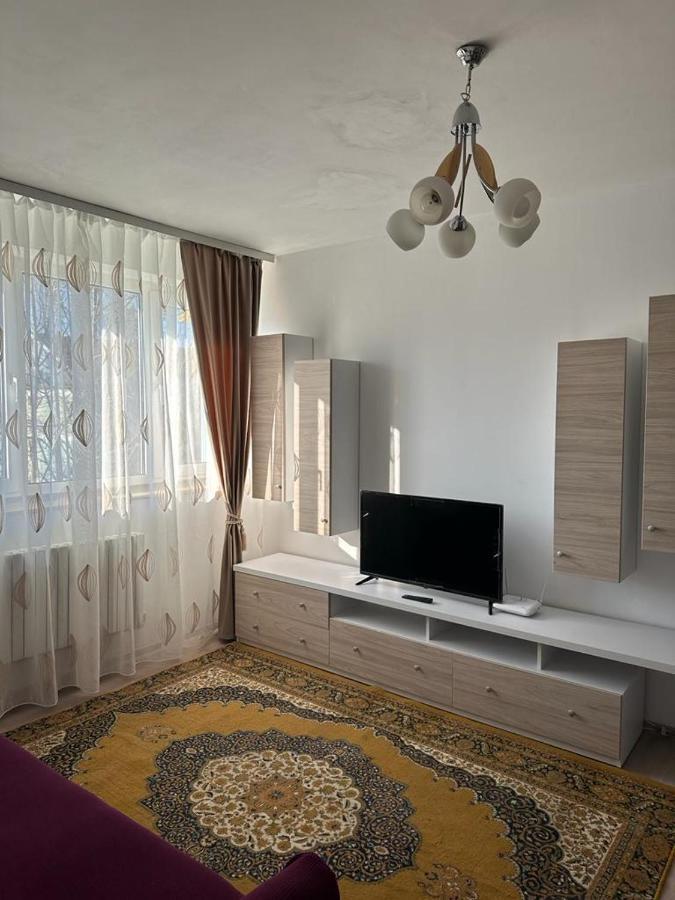 Velovan Apartment Craiova Exterior foto